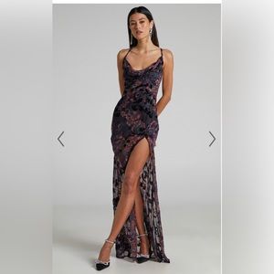 SHOWPO ALETTA MAXI DRESS NEW WITH TAGS NEVER WORN